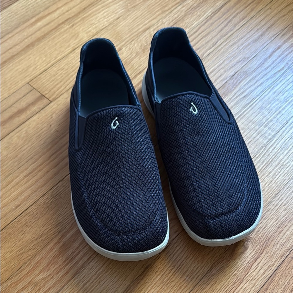 OluKai Men’s Navy Slip-On Mesh Loafer Sneaker